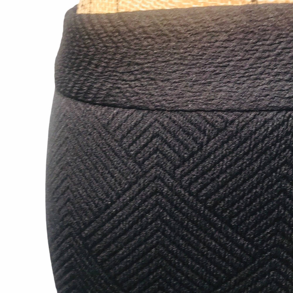 Banana Republic Black Pencil Skirt Petite Size 4 - Picture 2 of 7